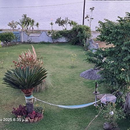 Top Floor On Villa, 3' From Center, By The Sea! Host Is Efi Kwsta Preveza Exterior photo