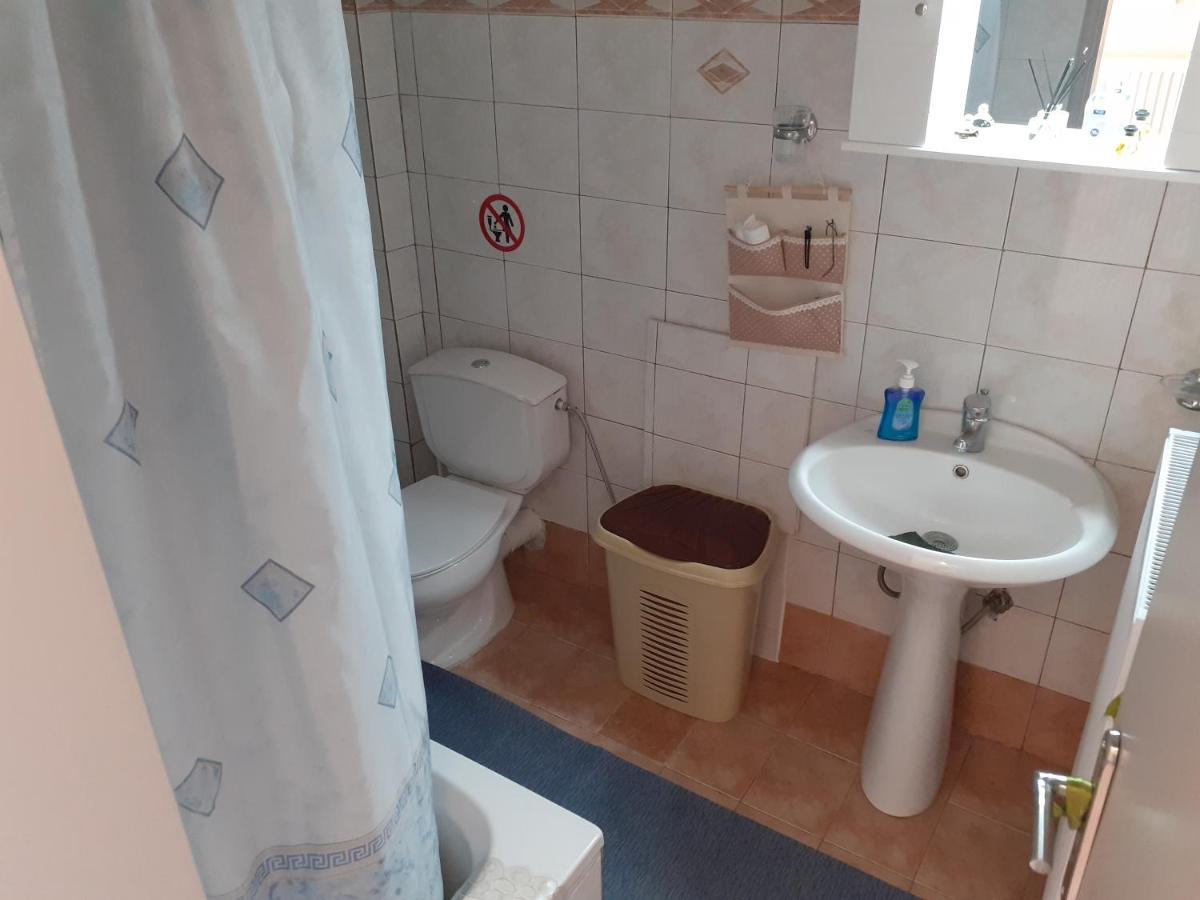 Top Floor On Villa, 3' From Center, By The Sea! Host Is Efi Kwsta Preveza Exterior photo