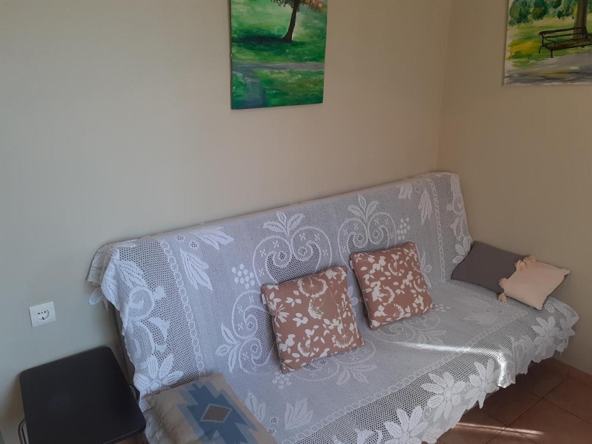 Top Floor On Villa, 3' From Center, By The Sea! Host Is Efi Kwsta Preveza Exterior photo
